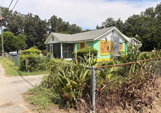 Photo 5 of Single family home for sale at 125 Lee St, Denmark, SC 29042 | MLS# 100598790 | Listing updated on 2026-08-25