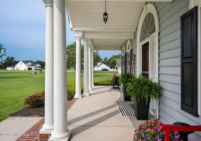 Photo 4 of Single family home for sale at 107 Goose Castle Ter, Currituck, NC 27929 | MLS# 100596756 | Listing updated on 2026-09-23