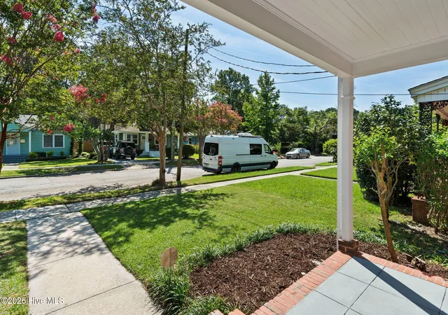 Photo 3 of Single family home for sale at 233 N 25th Street, Wilmington, NC 28405 | MLS# 100597595 | Listing updated on 2026-09-17