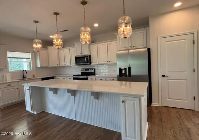 Photo 3 of Single family home for sale at 223 Old Harbor Dr, Mount Gilead, NC 27306 | MLS# 100598166 | Listing updated on 2026-09-19