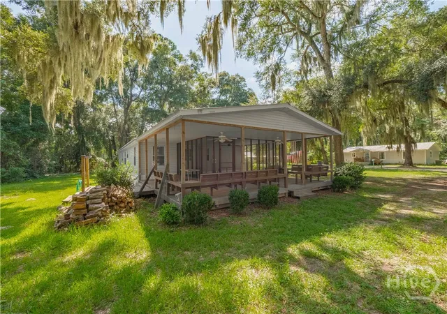 Photo 2 of Manufactured home for sale at 1045 Live Oak Ln Ne, Townsend, GA 31331 | MLS# SA363186 | Listing updated on 2026-09-23