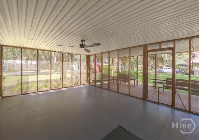 Photo 4 of Manufactured home for sale at 1045 Live Oak Ln Ne, Townsend, GA 31331 | MLS# SA363186 | Listing updated on 2026-09-23