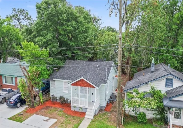 Photo 1 of Single family home for sale at 2109 Delesseps Ave, Savannah, GA 31404 | MLS# SA358119 | Listing updated on 2026-08-24
