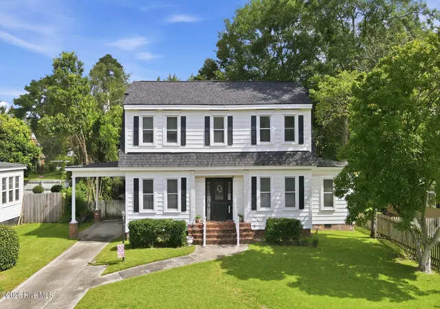 Photo 3 of Single family home for sale at 1410 Rhem Ave, New Bern, NC 28560 | MLS# 100594108 | Listing updated on 2026-09-02