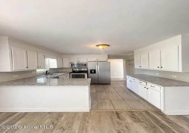Photo 3 of Single family home for sale at 403 Oregon Trl, Hubert, NC 28539 | MLS# 100597223 | Listing updated on 2026-08-28