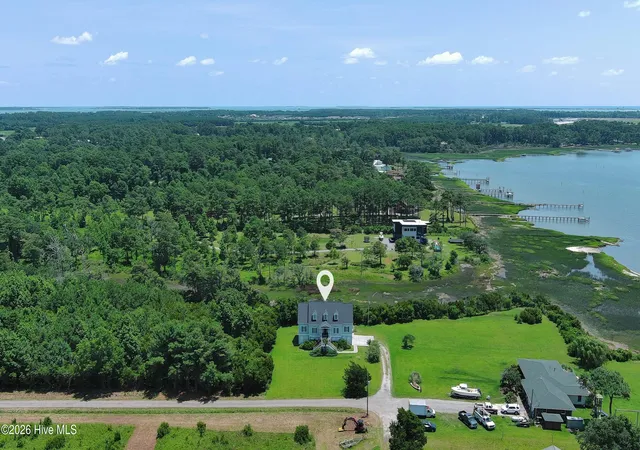 Photo 1 of Single family home for sale at 255 Oak Rd, Beaufort, NC 28516 | MLS# 100592047 | Listing updated on 2026-09-22
