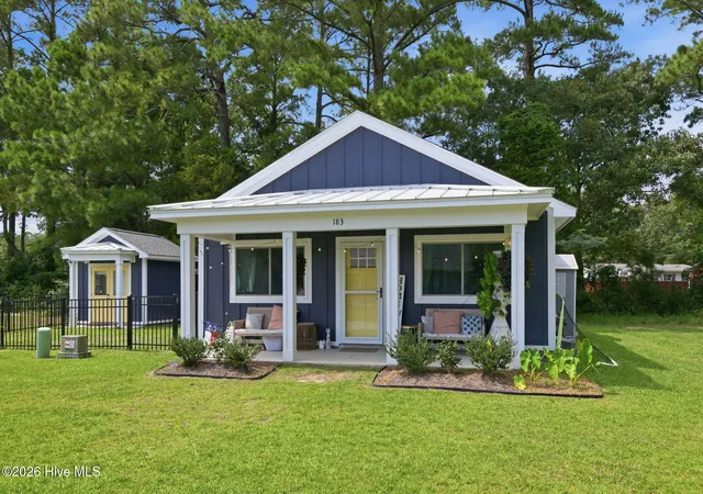 Photo 3 of Single family home for sale at 183 Long Pond Loop, Swansboro, NC 28584 | MLS# 100597681 | Listing updated on 2026-09-12