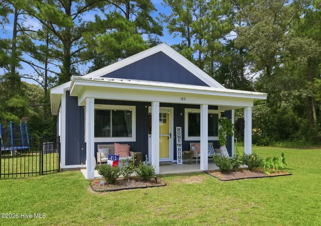 Photo 1 of Single family home for sale at 183 Long Pond Loop, Swansboro, NC 28584 | MLS# 100597681 | Listing updated on 2026-09-12