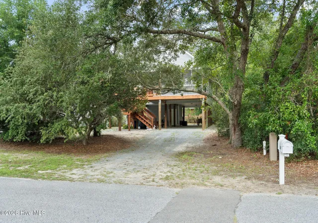 Photo 3 of Single family home for sale at 143 Ne 4th St, Oak Island, NC 28465 | MLS# 100599454 | Listing updated on 2026-10-08