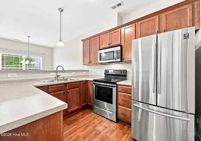 Listing Photo 4 - Condo for sale in building located at 4428 Bluebill Dr, Greenville, NC 27858 - Unit #3