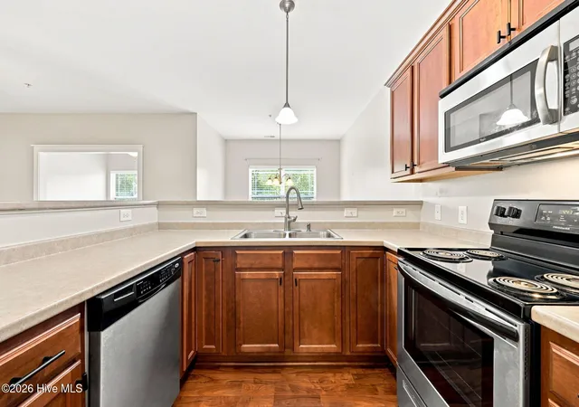 Listing Photo 5 - Condo for sale in building located at 4428 Bluebill Dr, Greenville, NC 27858 - Unit #3