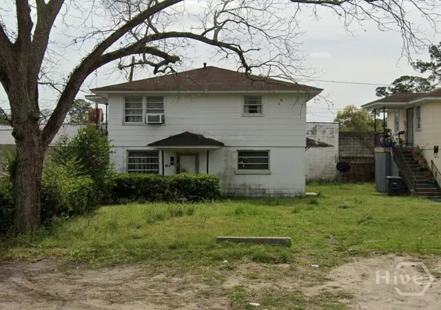 Photo 2 of Multi family home for sale at 15 W 59th Street, Savannah, GA 31405 | MLS# SA362066 | Listing updated on 2026-10-09
