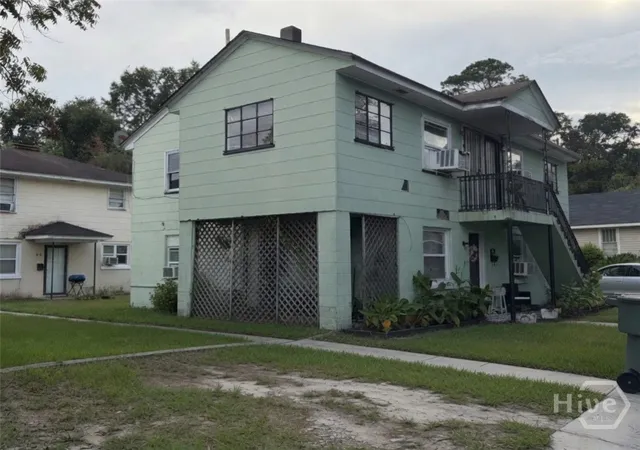 Photo 3 of Multi family home for sale at 15 W 59th Street, Savannah, GA 31405 | MLS# SA362066 | Listing updated on 2026-10-09