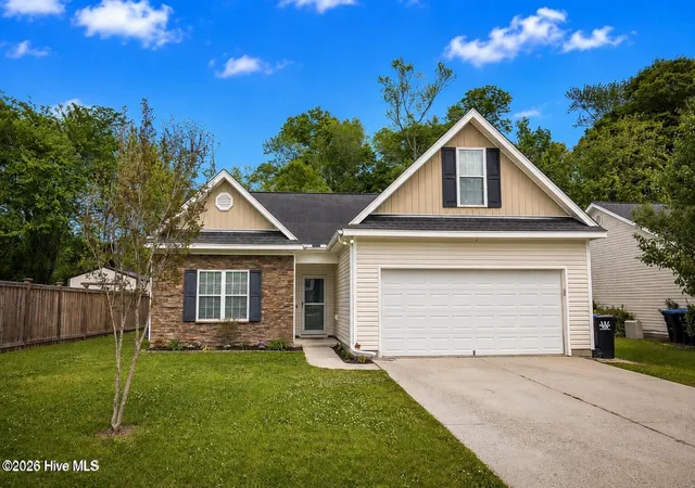 Photo 1 of Single family home for sale at 1017 Bally Bunion Ln, Burgaw, NC 28425 | MLS# 100566481 | Listing updated on 2026-08-30