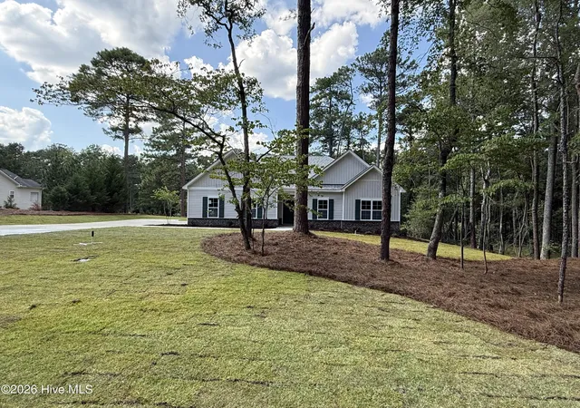 Photo 4 of Single family home for sale at 54 N Shamrock Dr, Jackson Springs, NC 27281 | MLS# 100575325 | Listing updated on 2026-08-21
