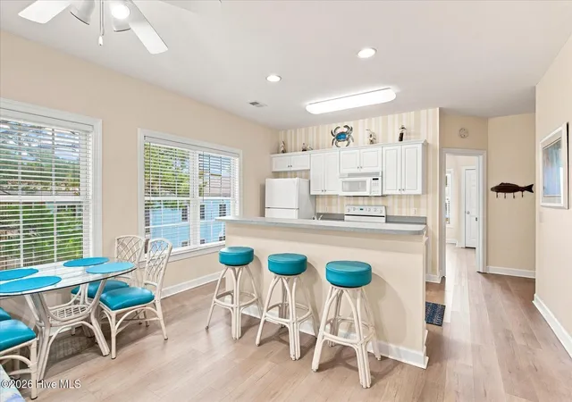 Listing Photo 4 - Condo for sale in building located at 139 Avian Dr, Sunset Beach, NC 28468 - Unit #3618