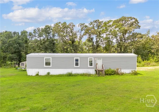 Photo 2 of Manufactured home for sale at 2159 Deep Creek, Dewy Rose, GA 30634 | MLS# CL362122 | Listing updated on 2026-08-27