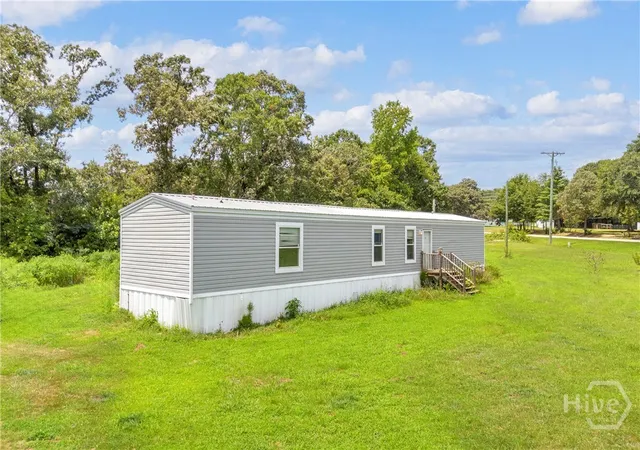 Photo 3 of Manufactured home for sale at 2159 Deep Creek, Dewy Rose, GA 30634 | MLS# CL362122 | Listing updated on 2026-08-27