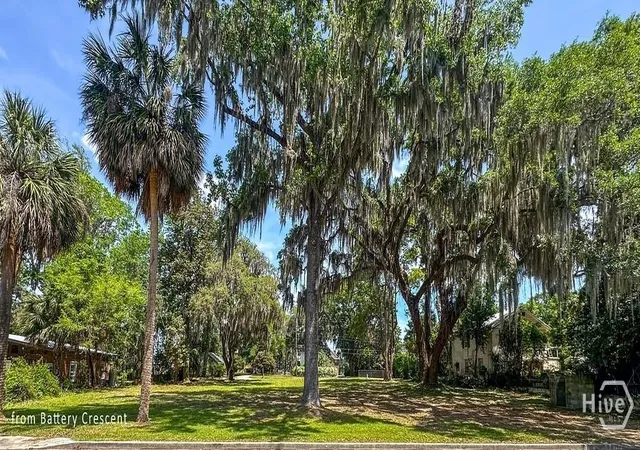 Photo 4 of Land for sale at 215 Battery Cir, Savannah, GA 31410 | MLS# SA351303 | Listing updated on 2026-08-29