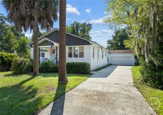 Photo 2 of Single family home for sale at 3305 Whatley Ave, Savannah, GA 31404 | MLS# SA362561 | Listing updated on 2026-08-22