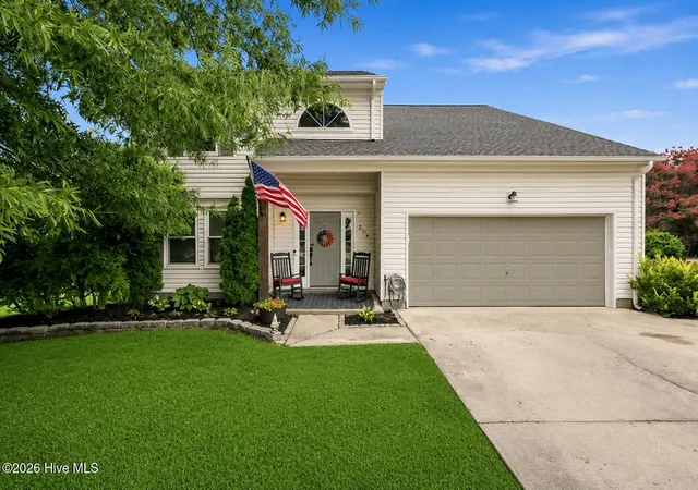 Photo 1 of Single family home for sale at 204 Eagle Crk Rd, Moyock, NC 27958 | MLS# 100591159 | Listing updated on 2026-09-25