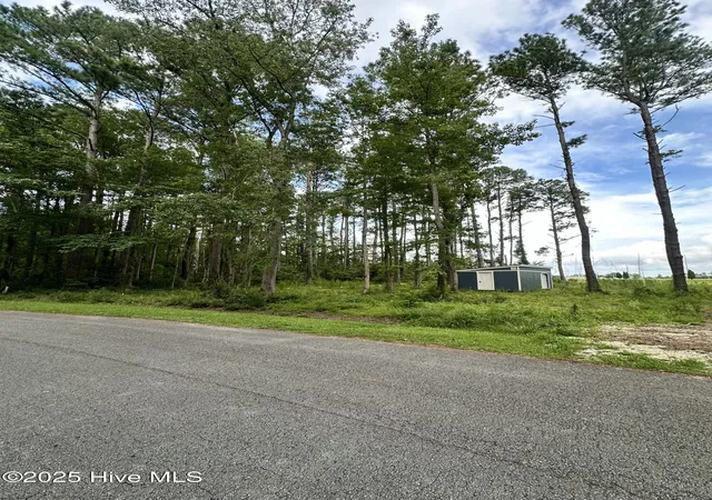 Photo 4 of Land for sale at 690 Oriental Rd, Oriental, NC 28571 | MLS# 100598534 | Listing updated on 2026-08-24