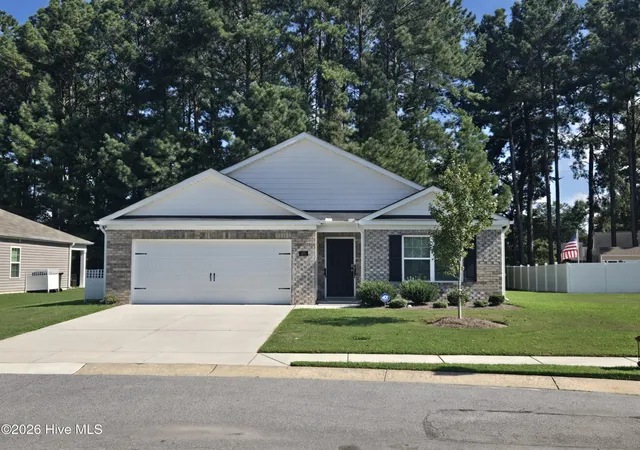 Photo 1 of Single family home for sale at 301 Stratton Pl, Washington, NC 27889 | MLS# 100597486 | Listing updated on 2026-09-01