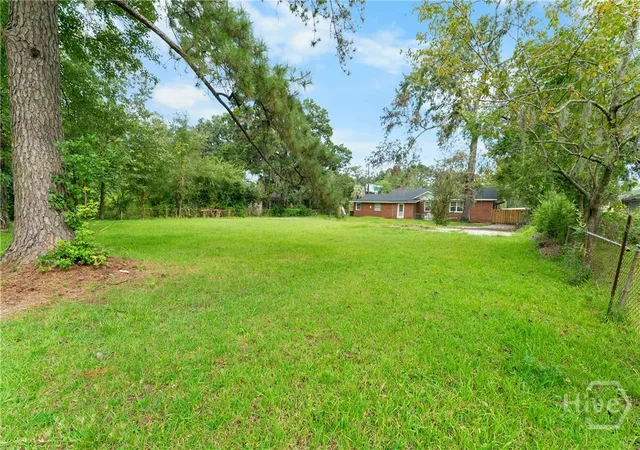 Photo 4 of Single family home for sale at 2605 Us Hwy 80 W, Savannah, GA 31408 | MLS# SA337451 | Listing updated on 2026-08-21
