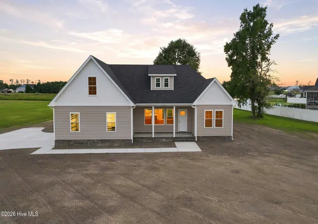 Single family home for sale at 446 Pointe Vista Dr, Elizabeth City, NC 27909 | MLS# 100599365 | Listing updated on 2026-08-27