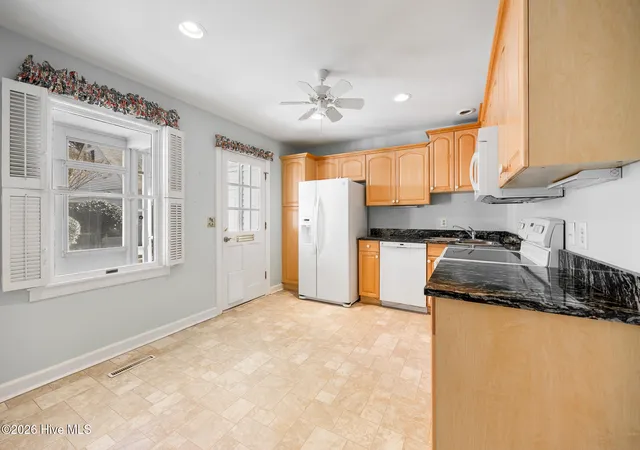 Photo 3 of Condo for sale at 12 Village Green Cir #12, Southern Pines, NC 28387 | MLS# 100542203 | Listing updated on 2026-08-27
