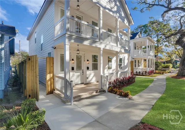 Listing Photo 3 - Condo for sale in building located at 1228 E Anderson St, Savannah, GA 31404 - Unit #A & B