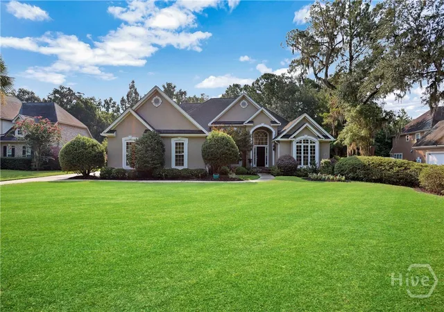2nd image of 299 Shadow Moss Cir, Richmond Hill, GA 31324 | MLS# SA361517