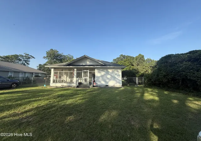 2nd image of 136 Maple St, Brunswick, NC 28424 | MLS# 100597566