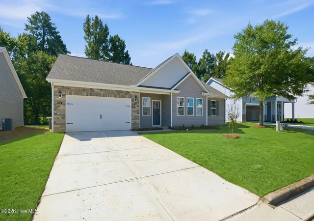 Photo 3 of Single family home for sale at 262 Lake Tyler Dr, New Bern, NC 28560 | MLS# 100582394 | Listing updated on 2026-09-14