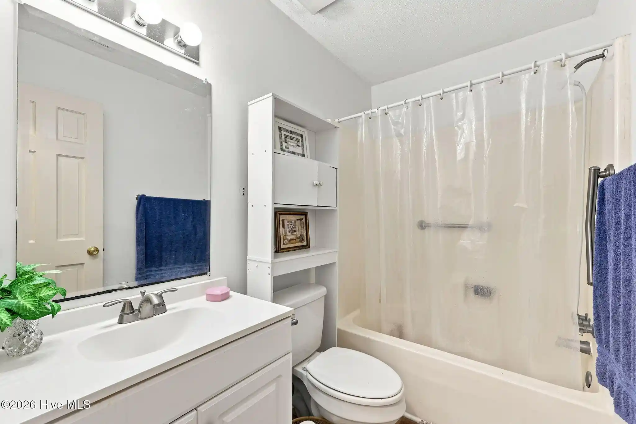 Listing Photo 40 - Condo for sale in 3905 Guardian Ave located at 3905 Guardian Ave, Morehead City, NC 28557 - Unit #H32