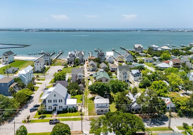 Photo 1 of Single family home for sale at 1105 Evans St, Morehead City, NC 28557 | MLS# 100597842 | Listing updated on 2026-08-28