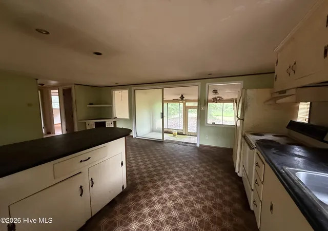 Photo 3 of Single family home for sale at 423 Dogwood Dr, Edenton, NC 27932 | MLS# 100598533 | Listing updated on 2026-09-03