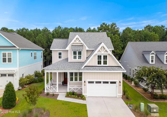 Photo 3 of Single family home for sale at 340 Spicer Lake Dr, Holly Ridge, NC 28445 | MLS# 100598404 | Listing updated on 2026-09-23
