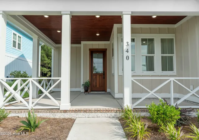 Photo 4 of Single family home for sale at 340 Spicer Lake Dr, Holly Ridge, NC 28445 | MLS# 100598404 | Listing updated on 2026-09-23