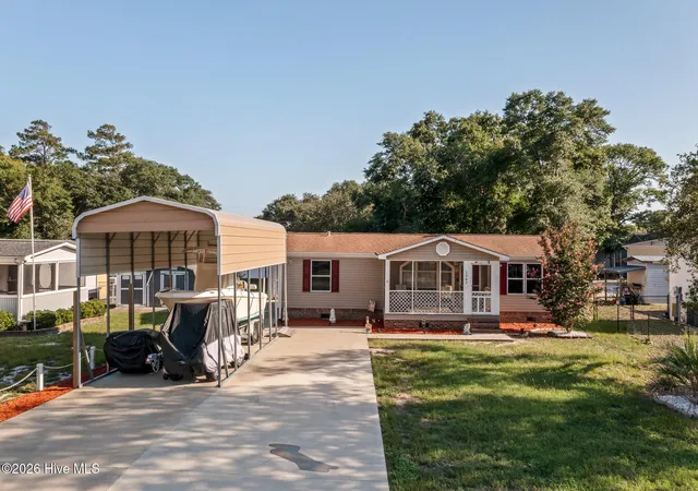 Photo 3 of Manufactured home for sale at 1989 Scotch Sea Ln SW, Supply, NC 28462 | MLS# 100596739 | Listing updated on 2026-09-14