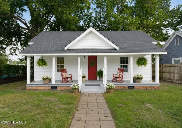 1st image of 316 E Walter St, Whiteville, NC 28472 | MLS# 100594923