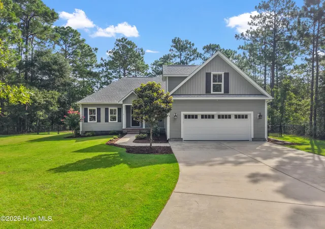 Photo 2 of Single family home for sale at 1400 Cottage Ln, Southport, NC 28461 | MLS# 100595507 | Listing updated on 2026-09-18