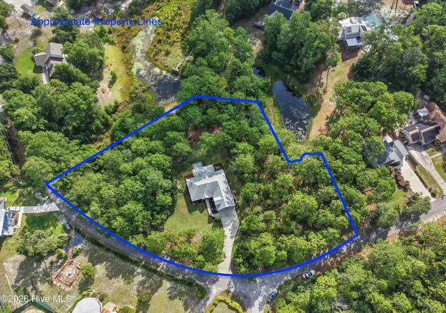 Photo 4 of Single family home for sale at 1400 Cottage Ln, Southport, NC 28461 | MLS# 100595507 | Listing updated on 2026-09-18