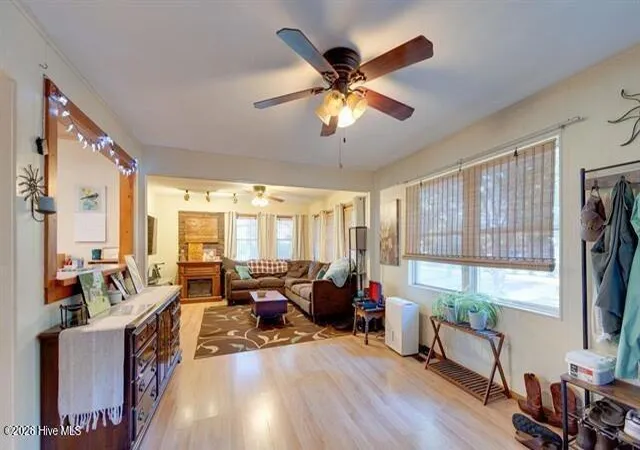 Photo 3 of Single family home for sale at 104 Darsel Ln, Point Harbor, NC 27964 | MLS# 100599469 | Listing updated on 2026-09-30