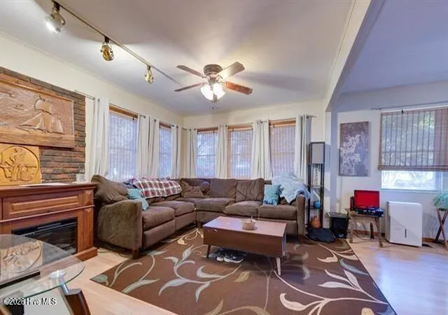 Photo 4 of Single family home for sale at 104 Darsel Ln, Point Harbor, NC 27964 | MLS# 100599469 | Listing updated on 2026-09-30