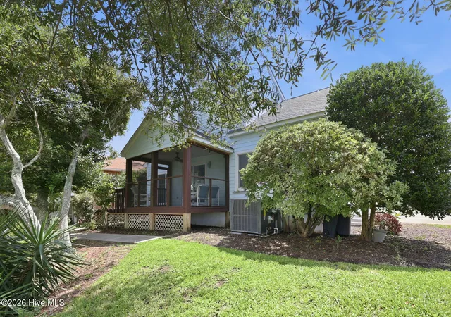 Photo 2 of Single family home for sale at 109 Oakleaf Dr, Pine Knoll Shores, NC 28512 | MLS# 100598267 | Listing updated on 2026-09-05