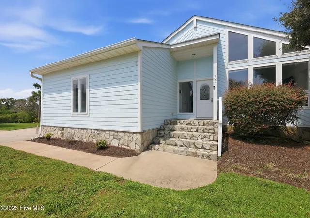 Photo 3 of Single family home for sale at 109 Oakleaf Dr, Pine Knoll Shores, NC 28512 | MLS# 100598267 | Listing updated on 2026-09-05