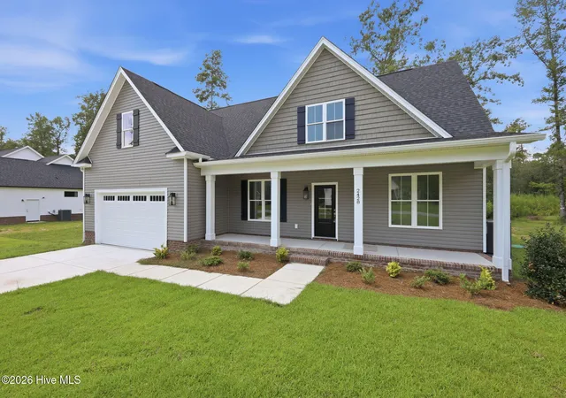 Photo 2 of Single family home for sale at 2428 Starling Ln, New Bern, NC 28562 | MLS# 100510874 | Listing updated on 2026-09-20