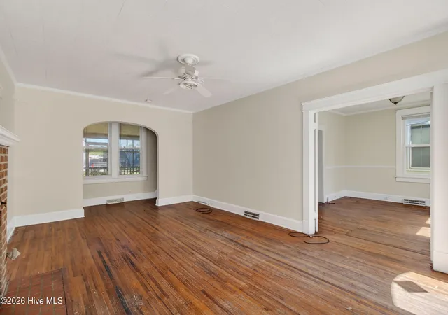Photo 3 of Single family home for sale at 915 N Road St, Elizabeth City, NC 27909 | MLS# 100598658 | Listing updated on 2026-09-18