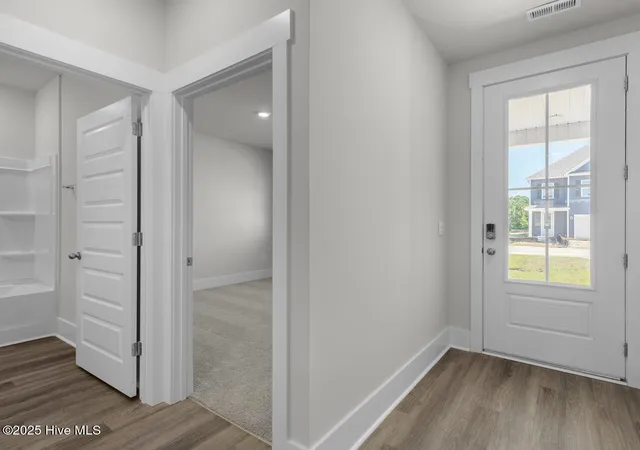 Photo 4 of Single family home for sale at 423 Matthews Farm Rd #92, Hubert, NC 28539 | MLS# 100593559 | Listing updated on 2026-08-23
